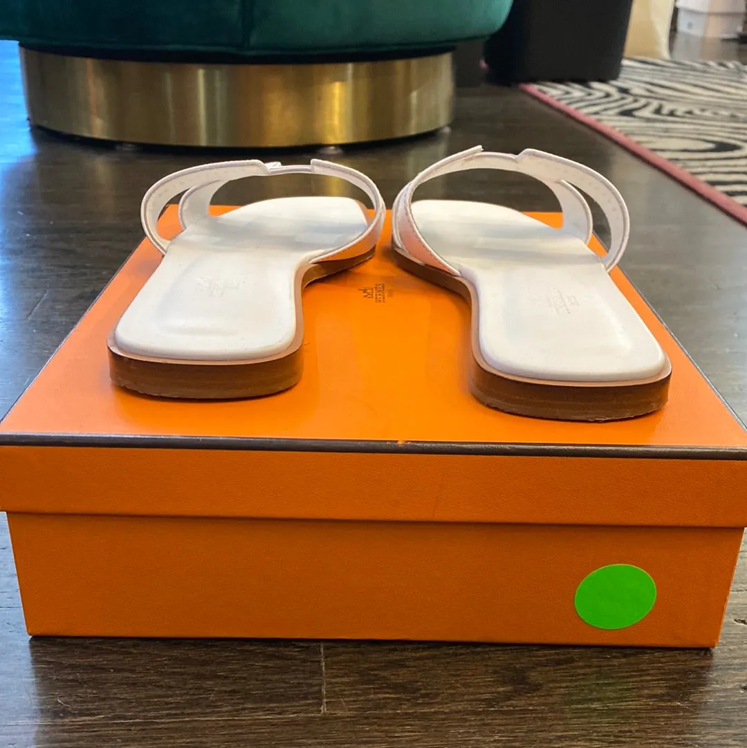 Hermes White leather Oran Sandals